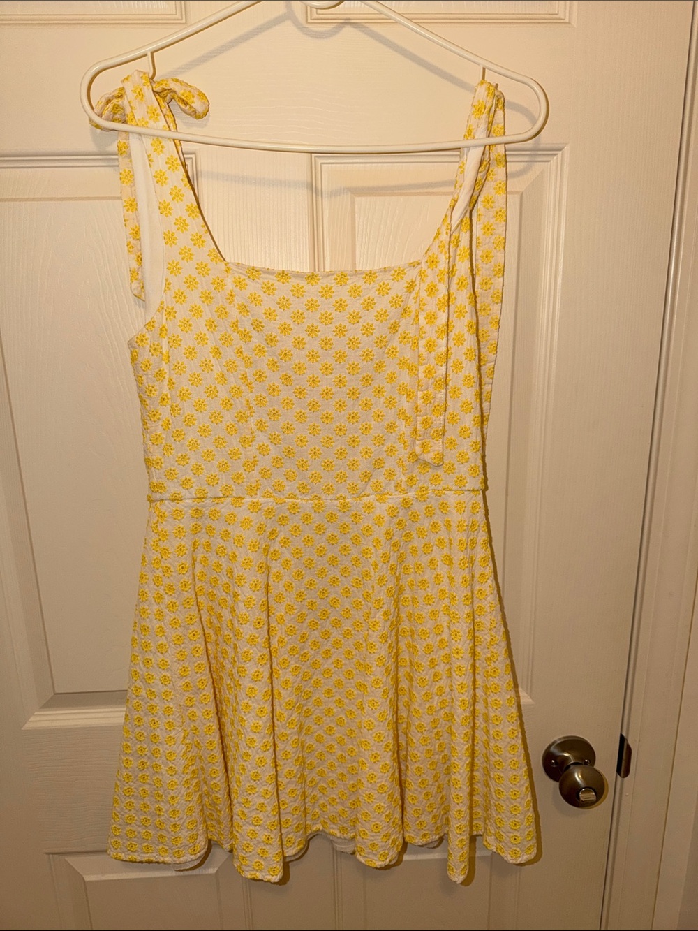 Trixxi Yellow Daisy Tie-Shoulder Mini Dress